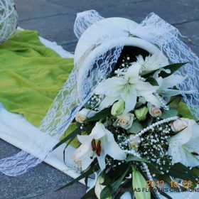 Στολισμός γάμου μέ πυθάρια,εξωτερικος στολισμός εκκλησίας γάμου,στολισμός vintage,οικονομικός στολισμός γάμου